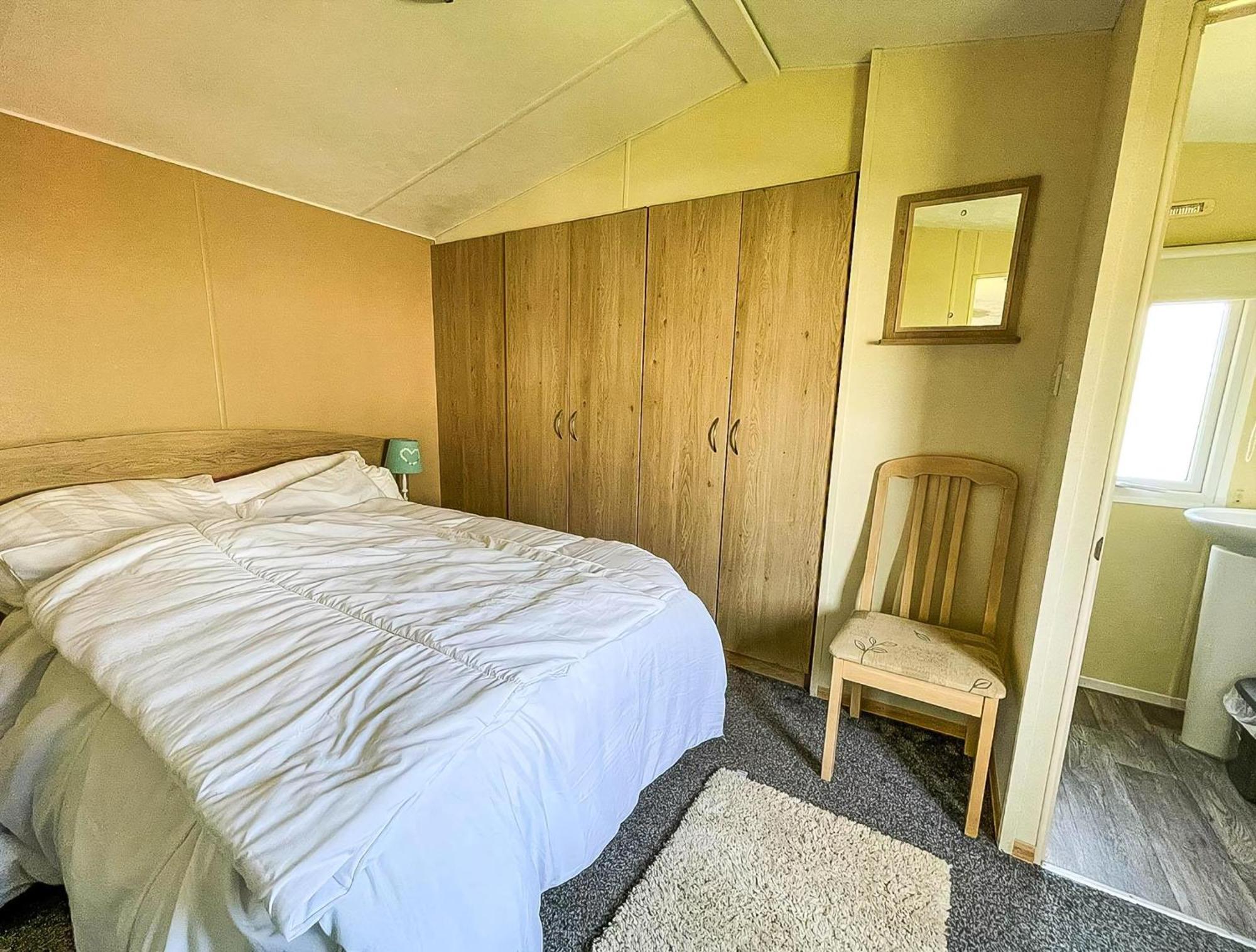 Lovely 6 Berth Caravan At Sunnydale Holiday Park Ref 35375S Louth  Exterior photo