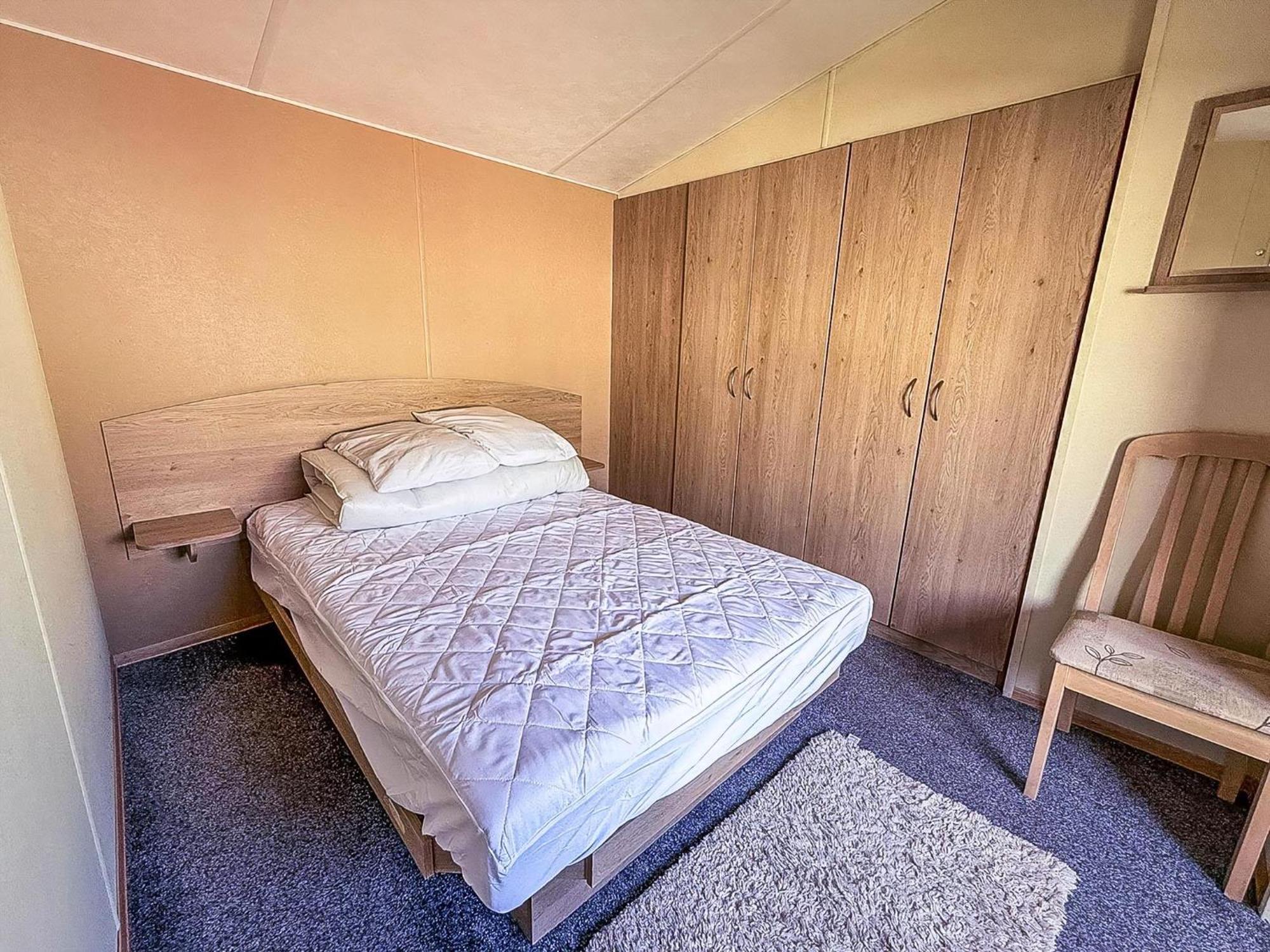 Lovely 6 Berth Caravan At Sunnydale Holiday Park Ref 35375S Louth  Exterior photo