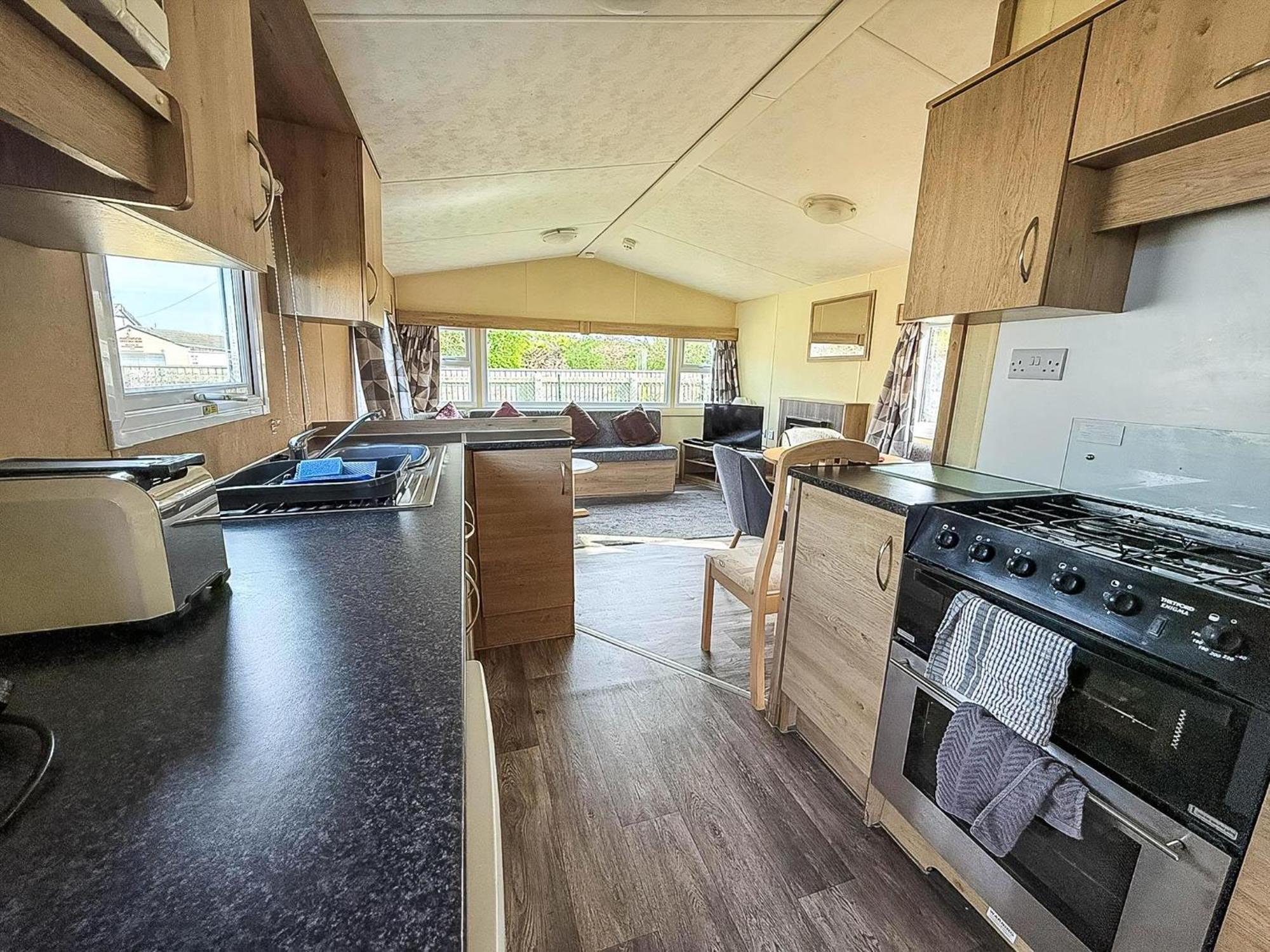 Lovely 6 Berth Caravan At Sunnydale Holiday Park Ref 35375S Louth  Exterior photo